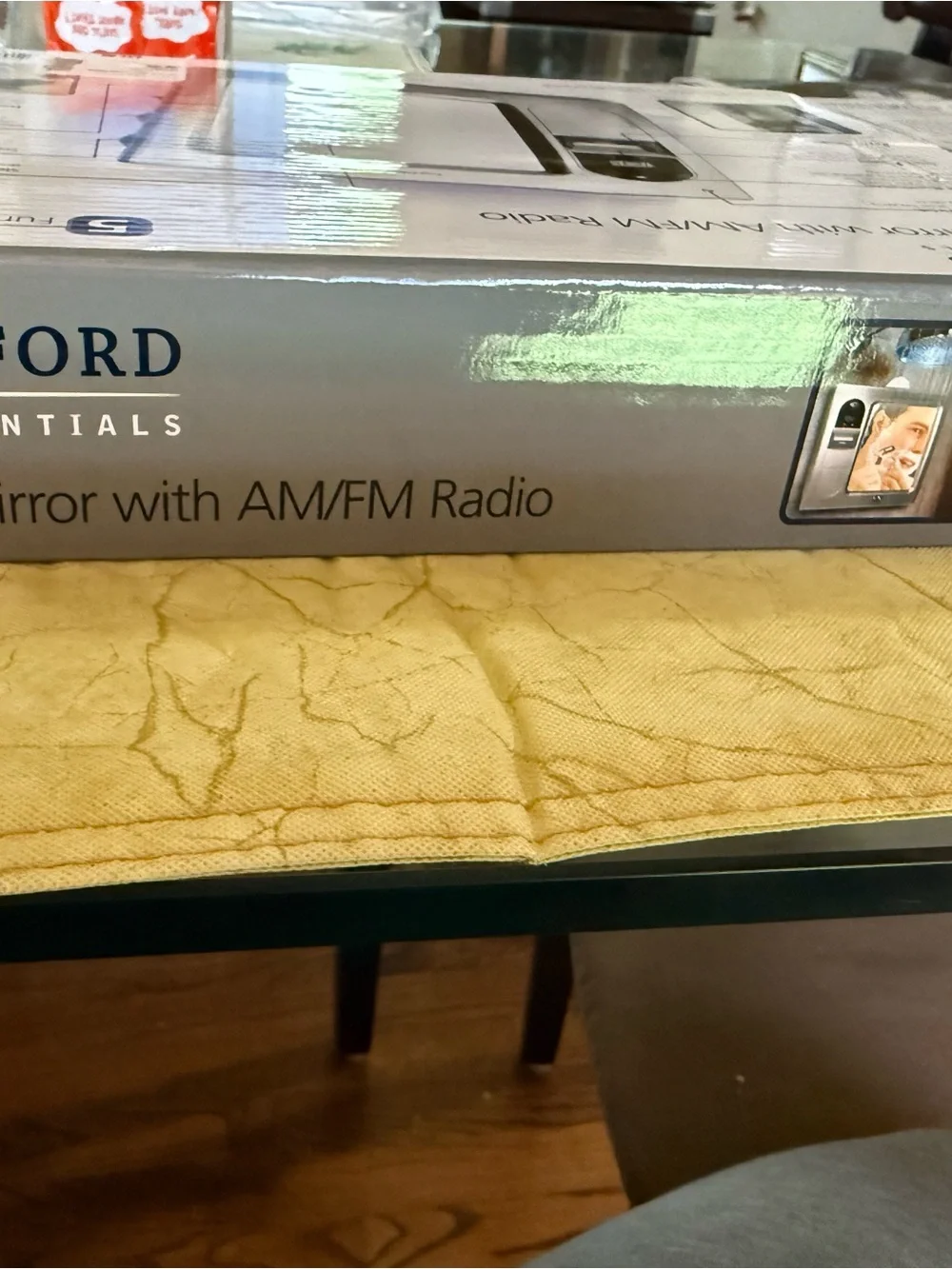 Fog-Free Mirror with AM/FM Radio - Silver